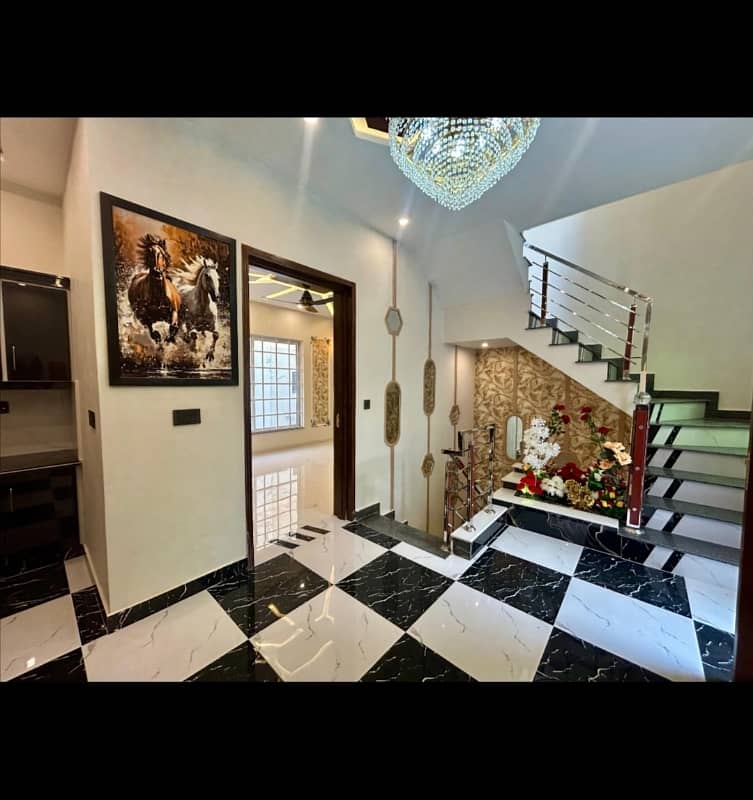 5 MARLA BRAND NEW HOUSE FOR SALE IN AA BLOCK BAHRIA TOWN 17