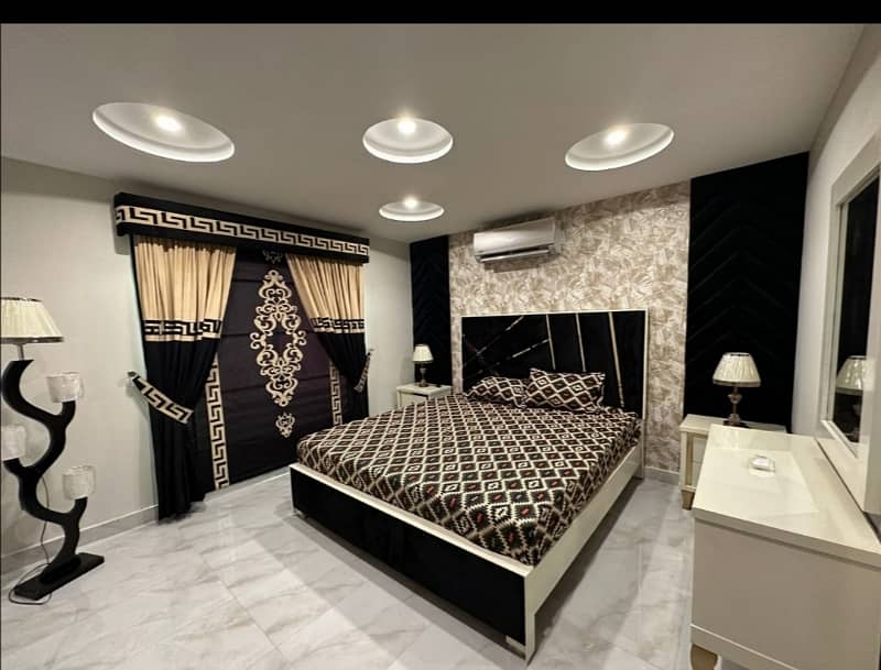 1 BAD FULL FURNISHED APARTMENT FOR RENT IN SECTOR D BAHRIA TOWN 2