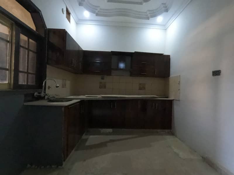 Prime Location House Of 120 Square Yards Is Available For rent 4