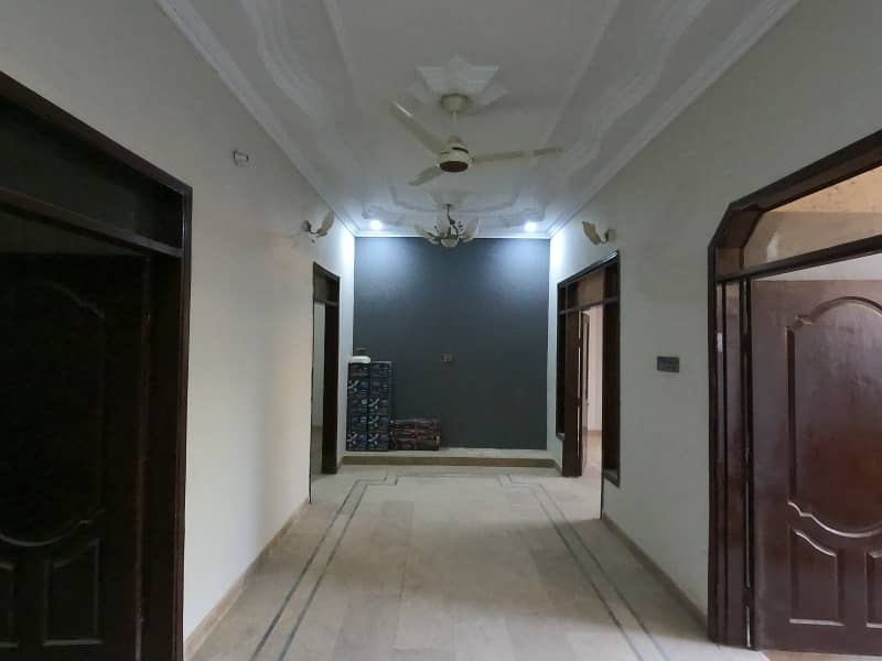 Prime Location House Of 120 Square Yards Is Available For rent 5