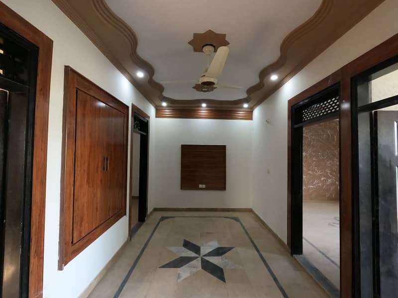 Prime Location House Of 120 Square Yards Is Available For rent 23