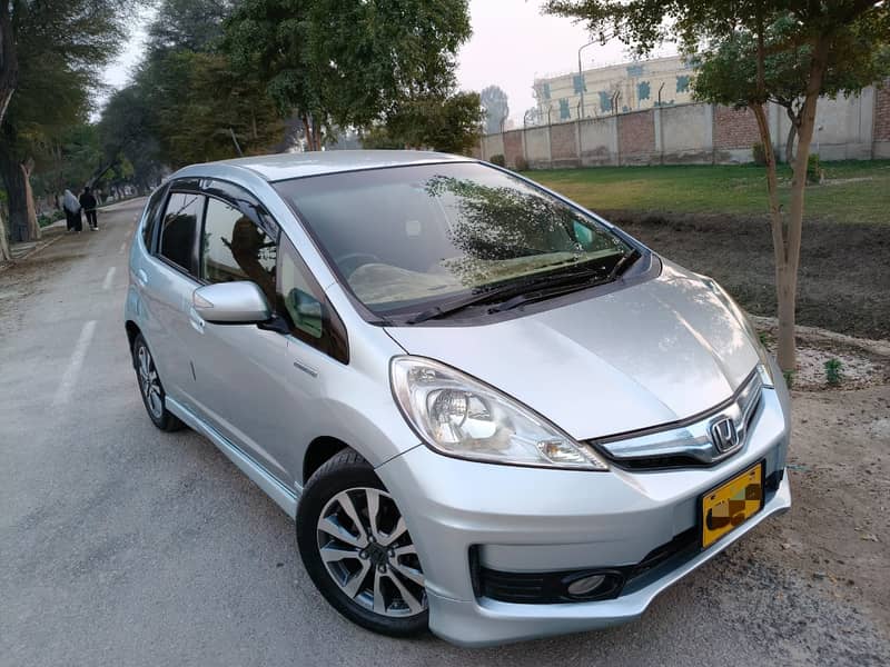 Honda Fit 1.5 Hybrid RS 2012 1