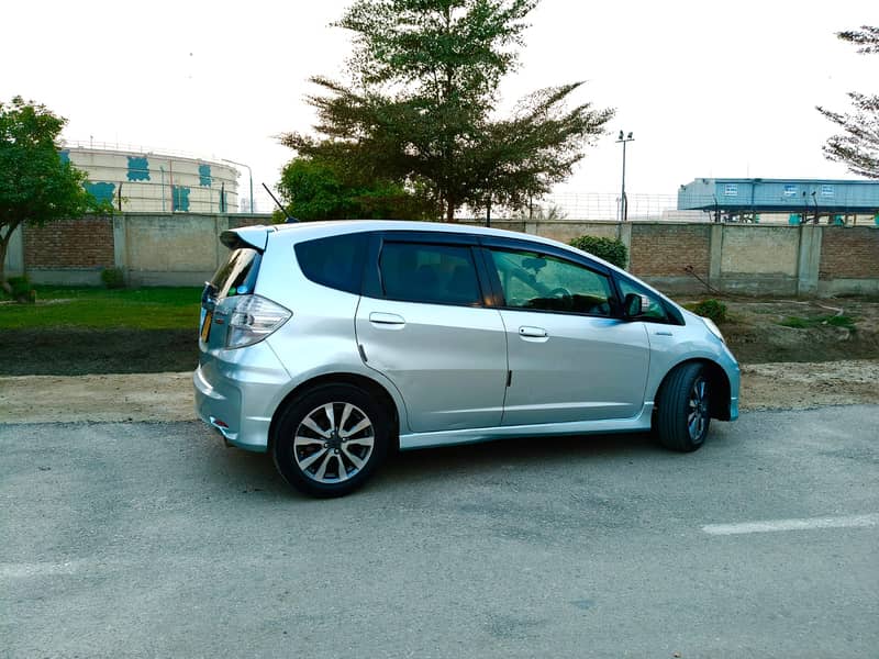 Honda Fit 1.5 Hybrid RS 2012 5