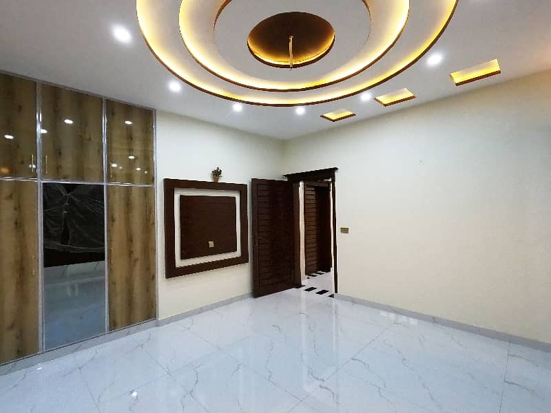 12 Marla House Available In Johar Town Phase 2 - Block H3 For Sale 20