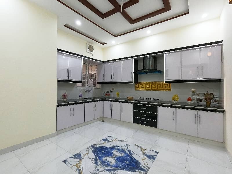 12 Marla House Available In Johar Town Phase 2 - Block H3 For Sale 25