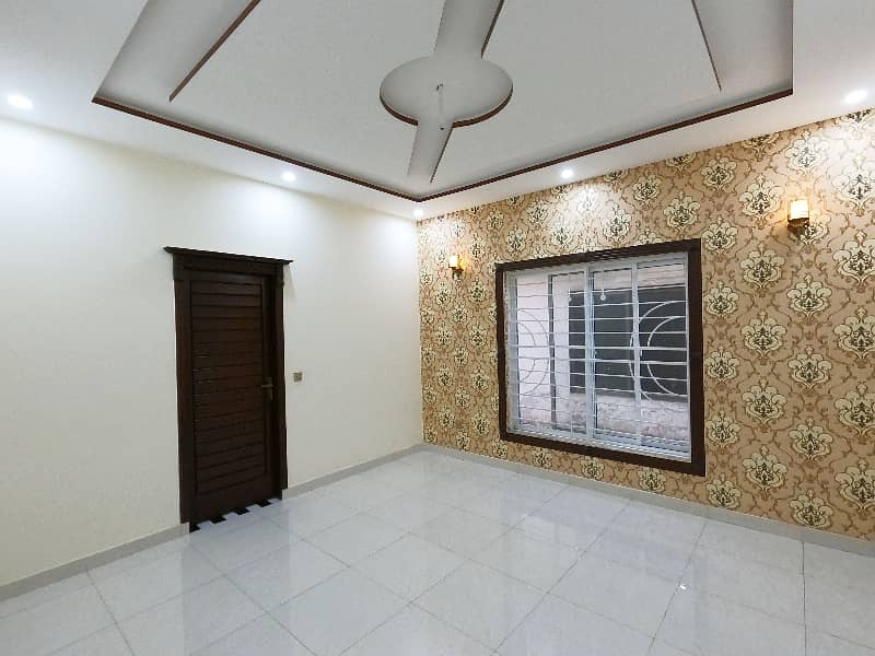 12 Marla House Available In Johar Town Phase 2 - Block H3 For Sale 32