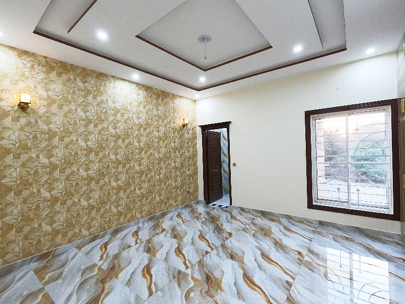 12 Marla House Available In Johar Town Phase 2 - Block H3 For Sale 35