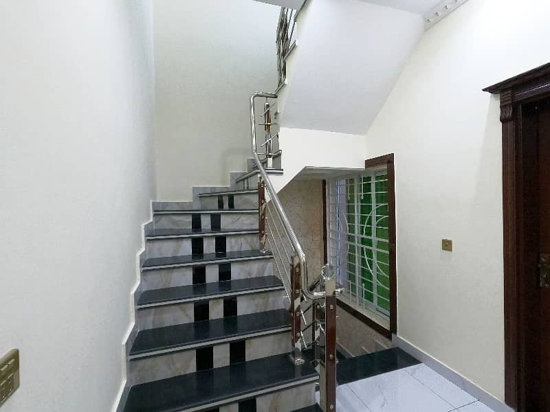 12 Marla House Available In Johar Town Phase 2 - Block H3 For Sale 39