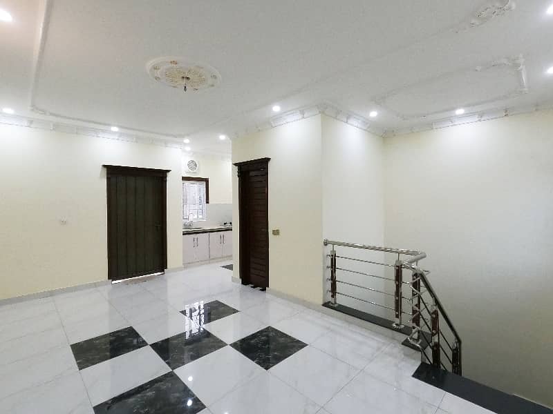 12 Marla House Available In Johar Town Phase 2 - Block H3 For Sale 40