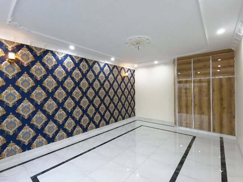 12 Marla House Available In Johar Town Phase 2 - Block H3 For Sale 43