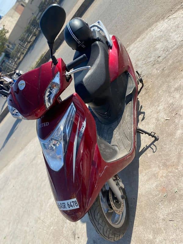 scooty petrol lush condition 3