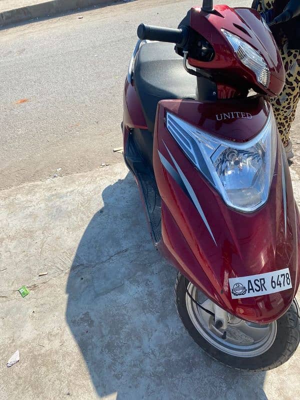 scooty petrol lush condition 4