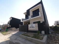 5 Marla Best Location And Luxury House Is Available For Sale At Fmc Block A B-17