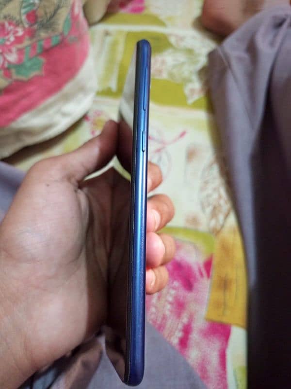 Samsung Galaxy A10(9.6/10) on Reasonable Prize for Sale 7