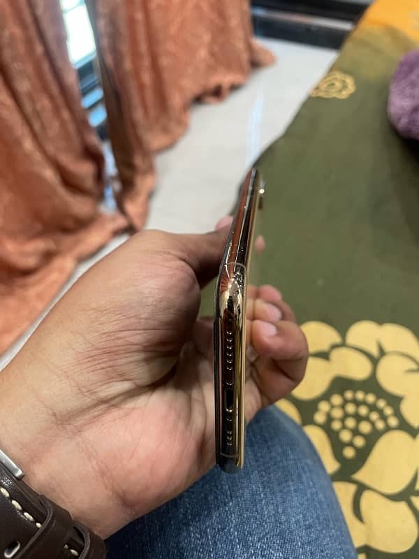 iphone XS PTA Approved (JV) 64 gb 3