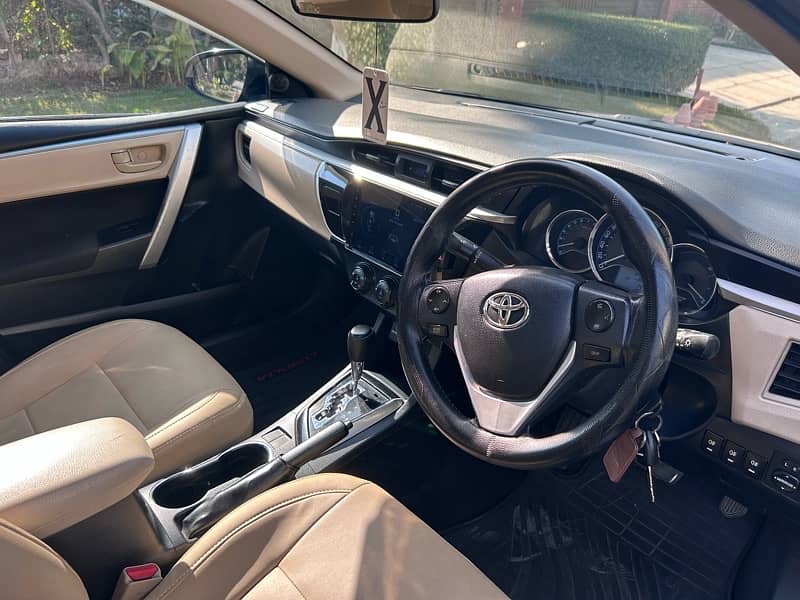 Toyota Corolla GLI 2016 Automatic 13