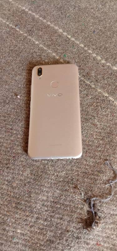 Vivo y 85 a mobile hai daba charger sat ma hai 3