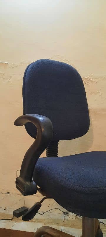 office chair used for good condition 2