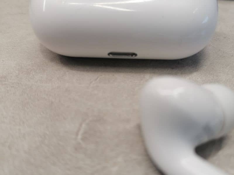 Apple Air pods pro 4