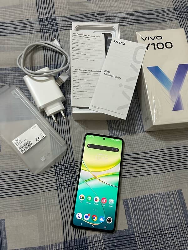 Vivo y100 (8+8Gb)/128GB 1