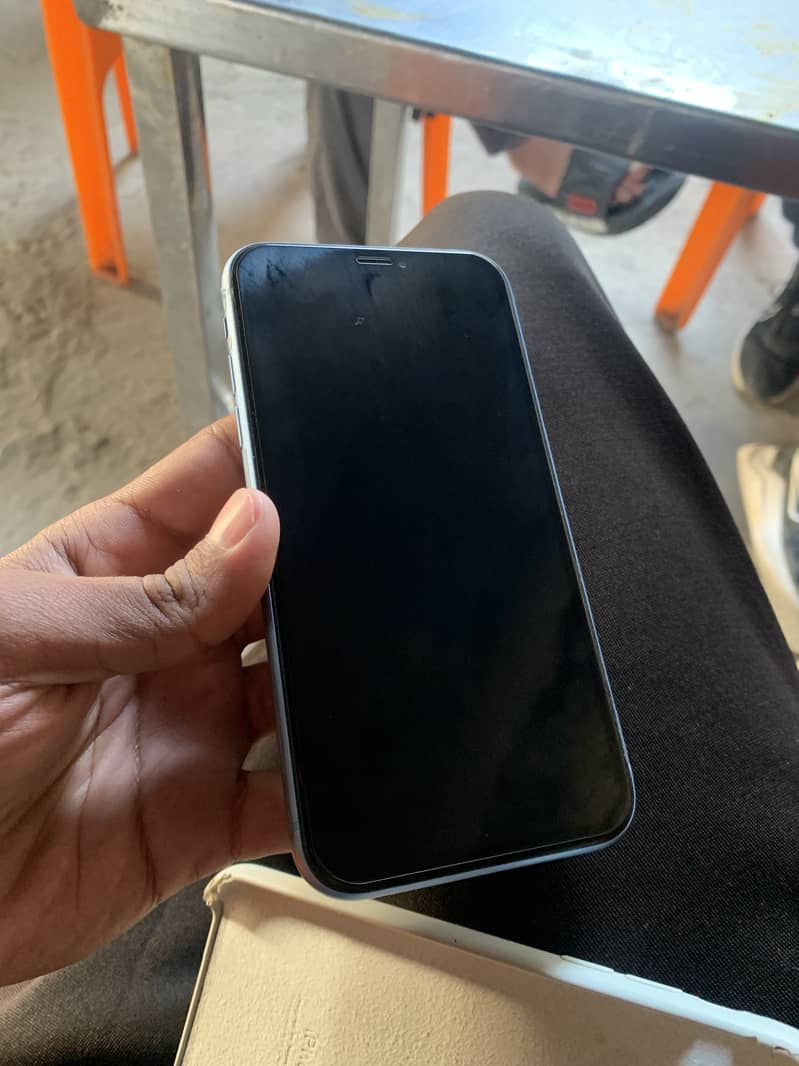 Apple iPhone XR 3