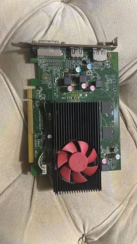 AMD Radeon RX 550 4GB - Graphics card 2