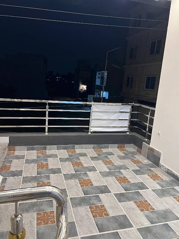 5 Marla House Available In Nashman Iqbal Phase2 19