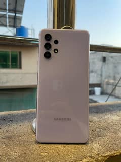 Samsung A32. complete box lush condition,10 by 10. PTA