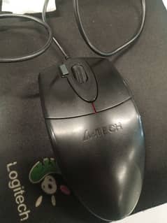 Mouse available in good condition