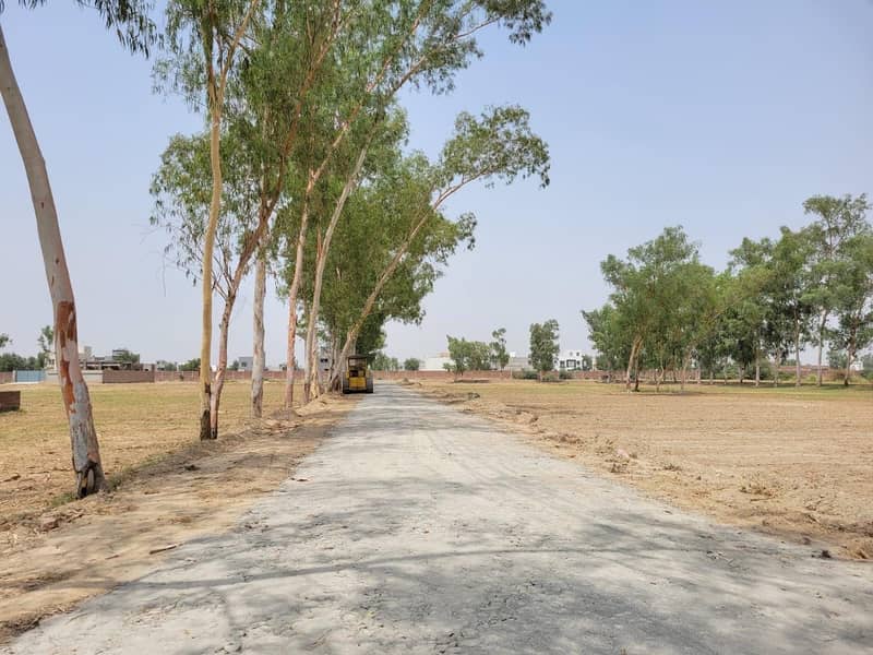 1 Kanal Corner Plot For Sale Good Location Reasonable Price Location 11