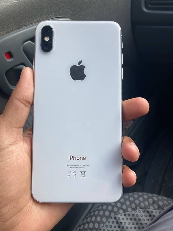 iPhone xs max 1