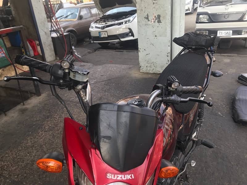 Suzuki GR 150 5