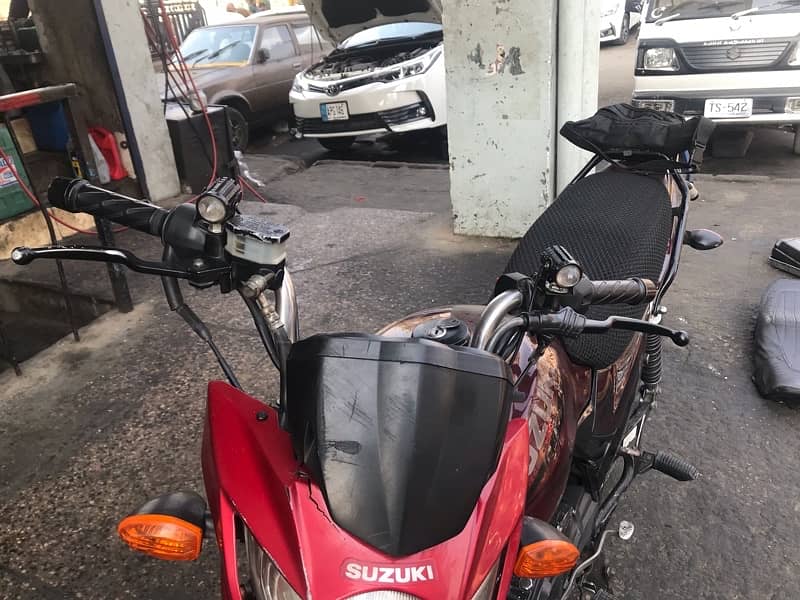 Suzuki GR 150 6