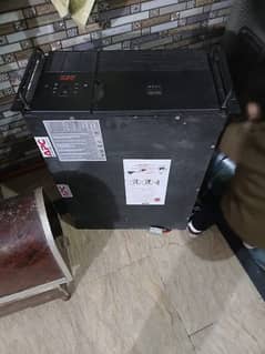 APC UPS 5000VA 230V  Electronics