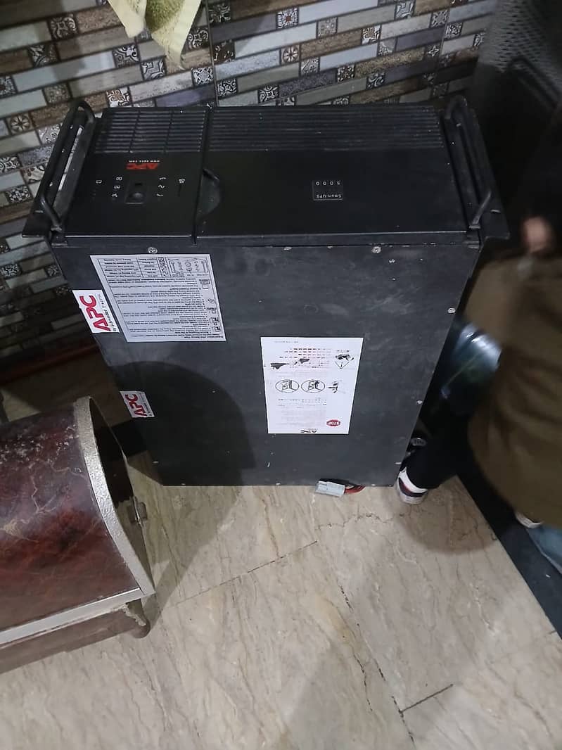 APC UPS 5000VA 230V  Electronics 0