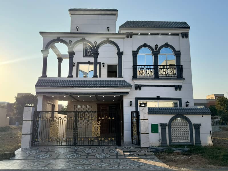 8 MARLA BRAND NEW HOUSE FOR SALE IN VERY REASONABLE PRICE 22