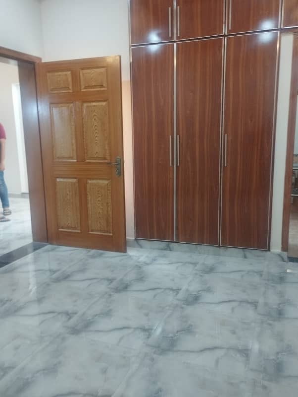 Upper Portion For Rent 6