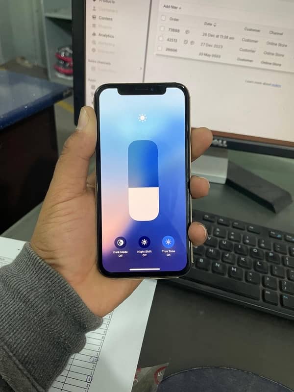 iphone xs 64 gb exchnge possible truetone on ha 0