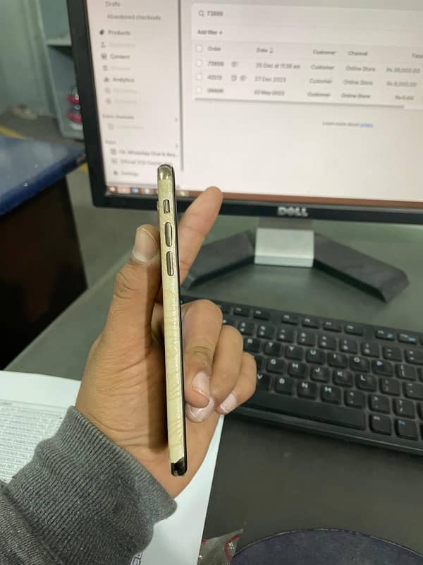 iphone xs 64 gb exchnge possible truetone on ha 3