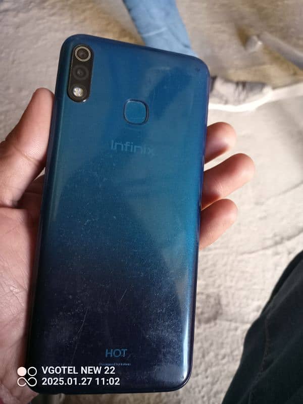 Infinix Hot 8 4