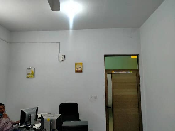 G-9 EXECTIVE OFFICE 1600 SQ. FEET HUGE CAR PARKING BEST FOR NATIONAL & MULTINATIONAL COMPANIES 1