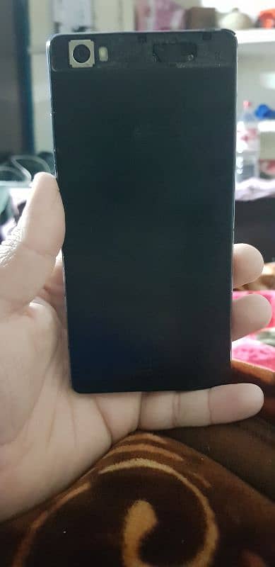 Huawei p8 lite (2gb 16gb) (03299864106) cl me 2