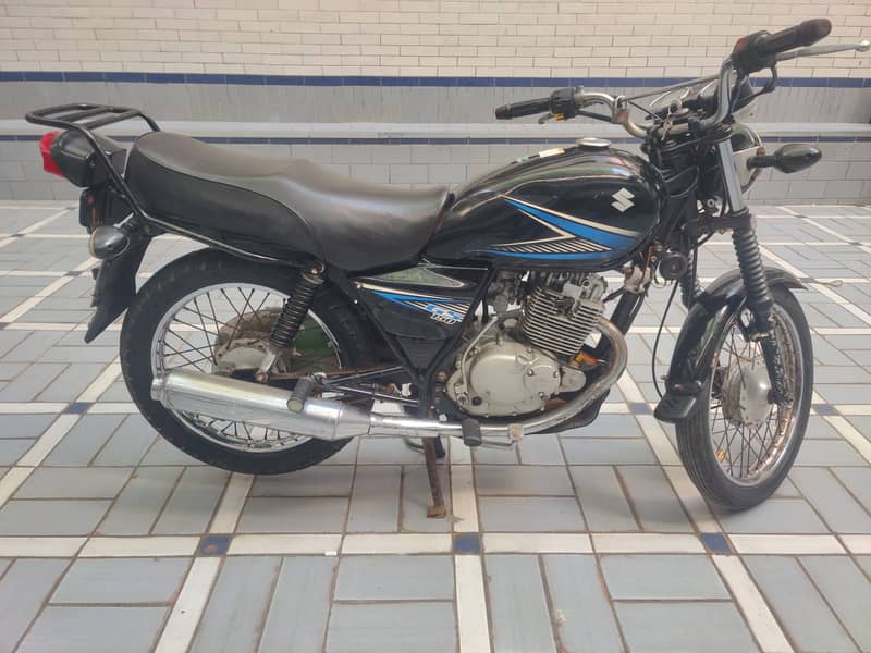 Suzuki GS 150 2017 1