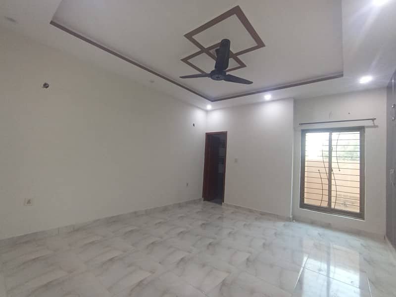 10 Marla 3 Bed House For Sale In Talha Block Bahria Town Lahore 6