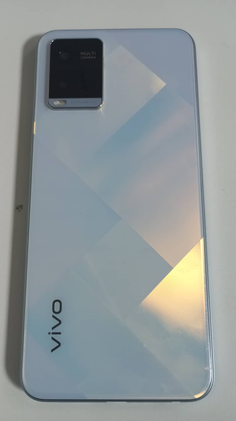 Vivo y21 2