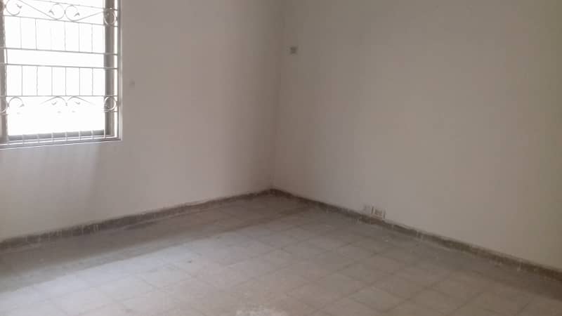 10 Marla Corner Sector E House Available For Sale 2