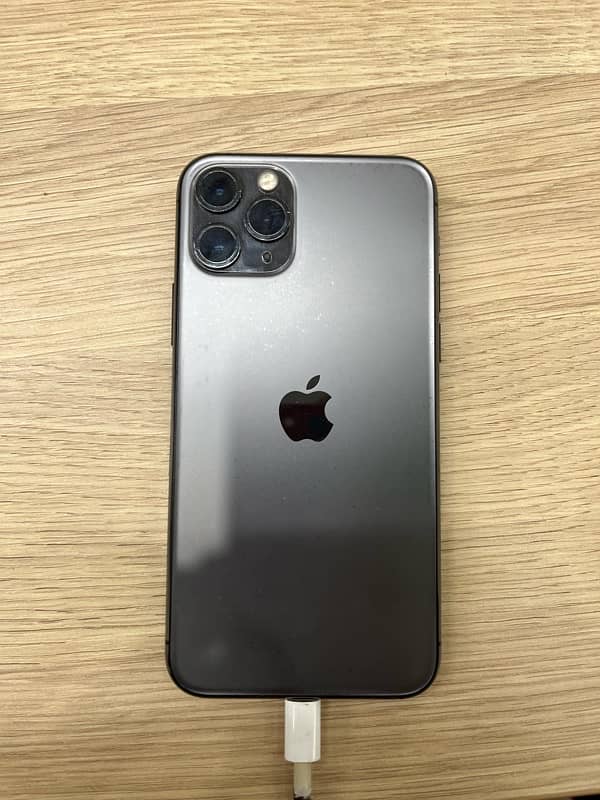 Iphone 11 Pro Spac Grey Pta Approved 256gb with box 0