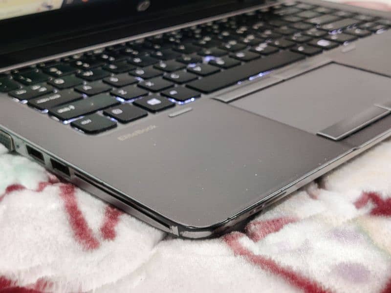 Laptop HP ELITEBOOK 840 G2 3