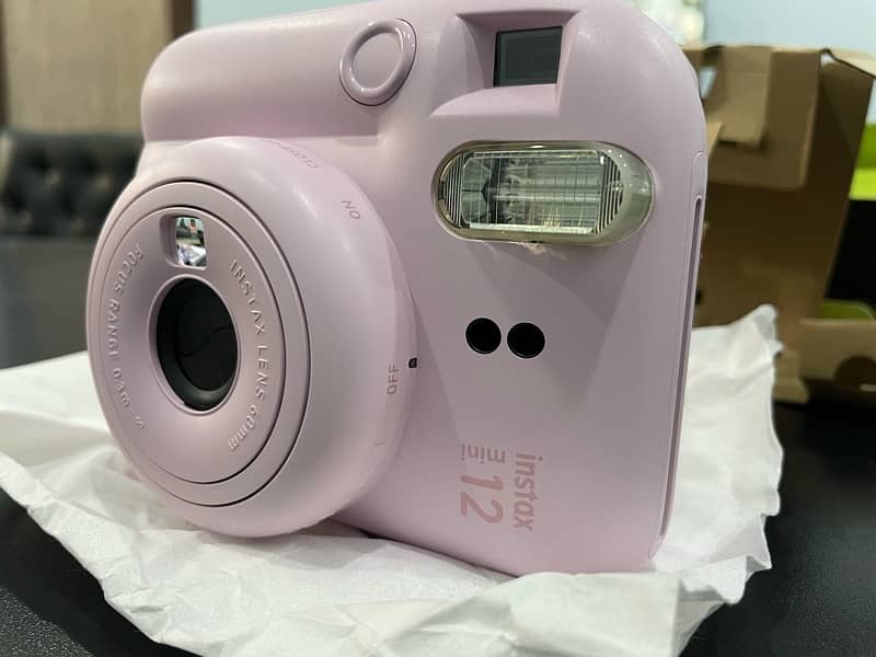 Instax 12 Mini 1