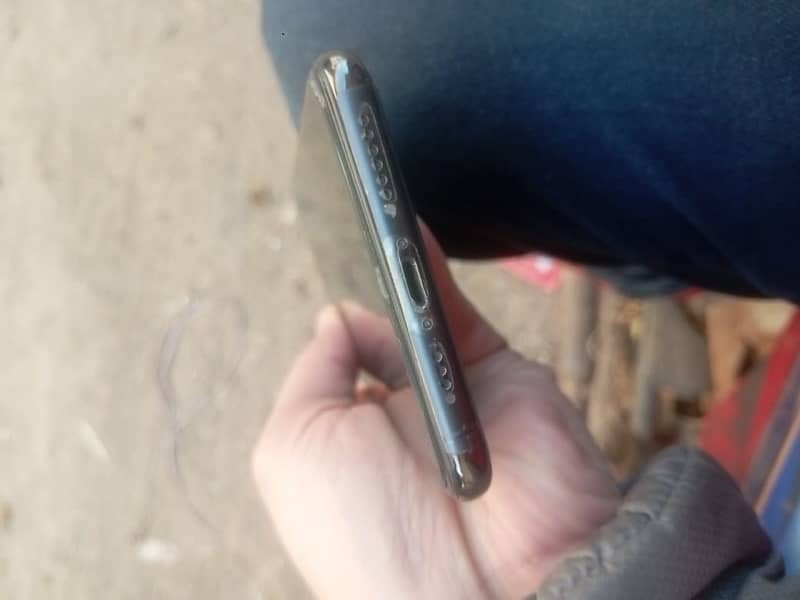 Iphone XS Max 256 dual Sim PTA 4